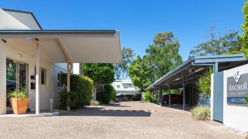 Noosaville Hotel | Anchor Motel Noosa