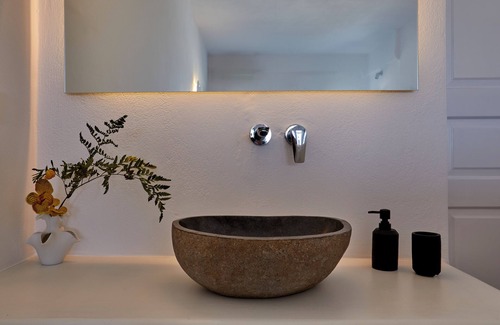 Finikia Hotel | Anchor Suites