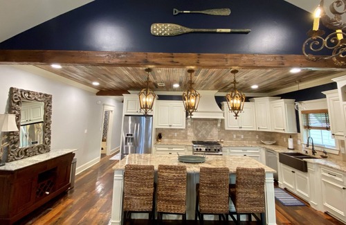 Ventress Casa | Anchors Aweigh~Family, Couples, Groups~Private Dock/Pier