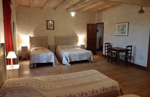 Lignieres-Sonneville Casa | Ancien Moulin Rénové avec Piscine et Jardin, Idéal Familles, Vignobles du Cognac - FR-1-653-88