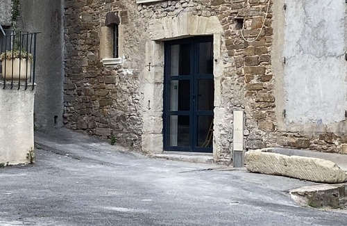 Neffies Casa | Ancienne Écurie Entièrement Rénovée