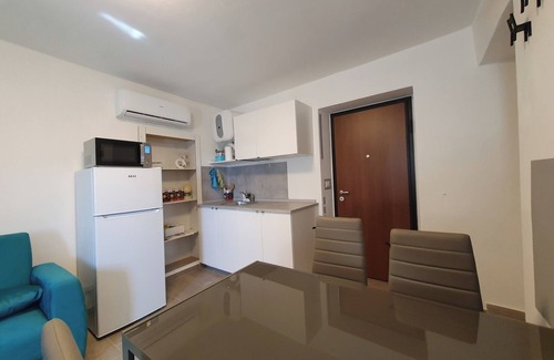 Cuveglio Apartamento | Ancient Blue Court
