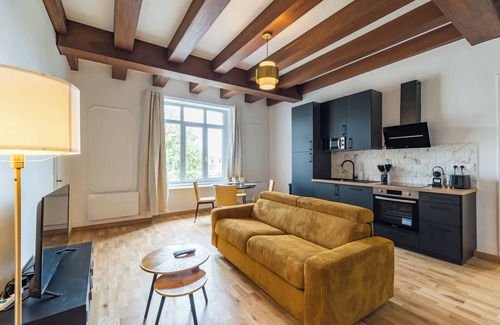 Guingamp Apartamento | Ancient charm and Breton gentleness -near train station - Hôtel Lefort