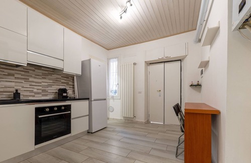 Baggio Apartamento | Ancient Court, Modern Apartment