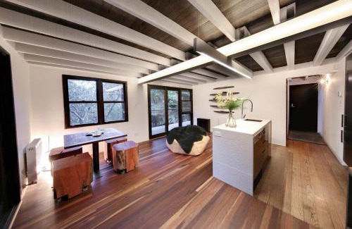 Warburton Casa | Ancient Future style at Warby Sabi