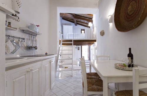 Baunei Casa | Casas de piedra antiguas - "Domu Luscenti"
