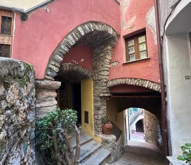 Tellaro Apartamento | Ancient Tellaro - Free parking