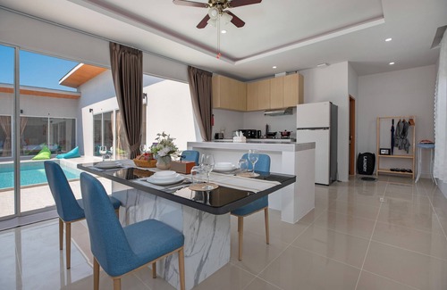 Chalong Hotel | Andaman Sea Best Pool Access & Villas