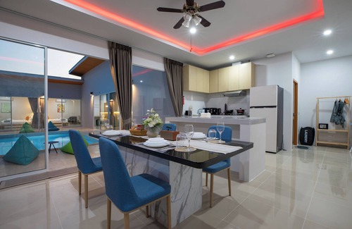 Chalong Hotel | Andaman Sea Best Pool Access & Villas
