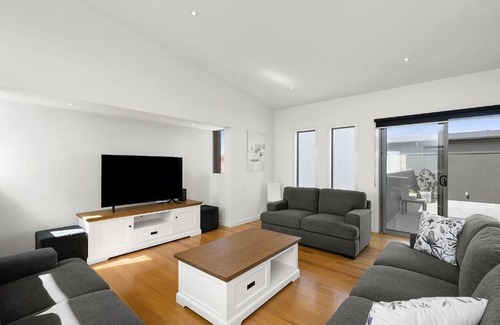Torquay Casa | Anderson Central Torquay 36