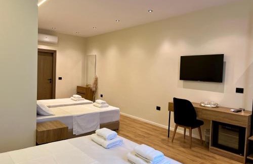 Vlore Hotel | Andi Downtown Deluxe Rooms