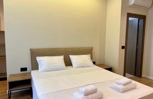 Vlore Hotel | Andi Downtown Deluxe Rooms