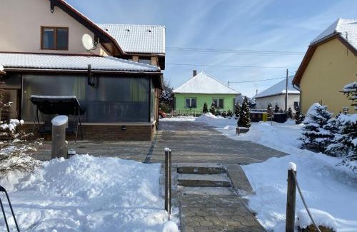 Krasnohorske Podhradie Casa | András penzión