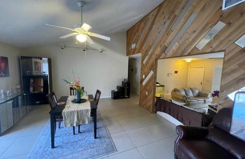 Sunrise Casa | Andre’s Opulent Stay