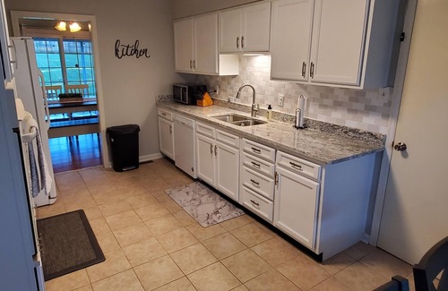 Open Gates Casa | Andrea Abode 5 Bedroom Home by RedAwning
