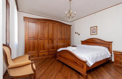 Marghera Apartamento | Andrea House With Parking