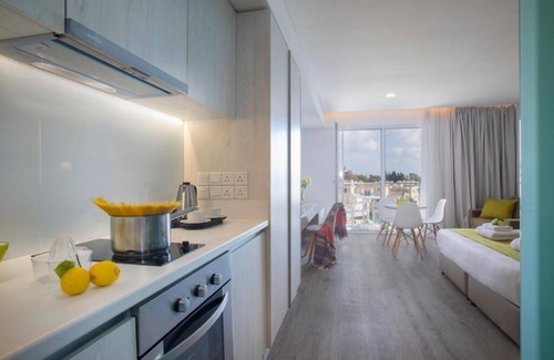 Paphos Apartamento | Anemi Hotel & Suites in Cyprus