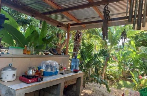 Siquijor Casa | Anerose homestay, Aleonas Room.