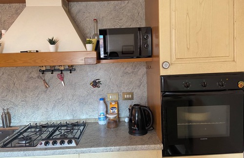 Sordevolo Apartamento | Anghelos Sordevolo apartment with fully equipped kitchen