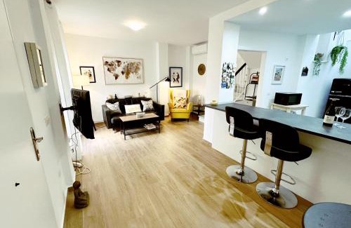 Historic Center of Estepona Chalet De Esquí | Angies nest Estepona by Lica