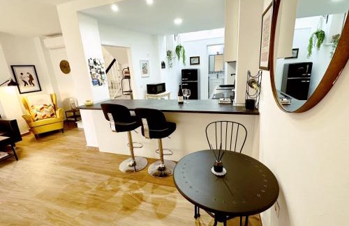 Historic Center of Estepona Chalet De Esquí | Angies nest Estepona by Lica