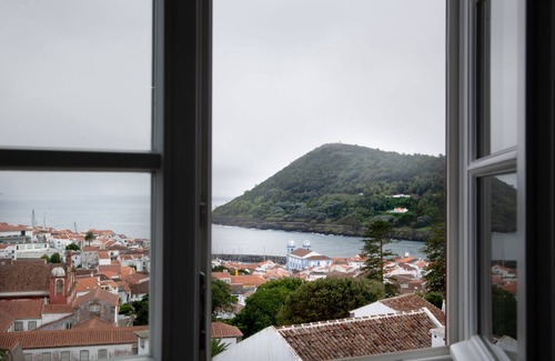 Angra do Heroismo Apartamento | AngrA+ | Duplex one-bedroom apartment with amazing sea/city view