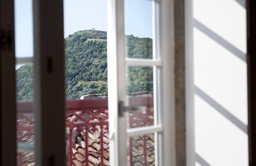 Angra do Heroismo Apartamento | AngrA+ | One bedroom apartment with sea/city view