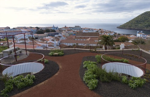 Angra do Heroismo Apartamento | AngrA+ | One bedroom apartment with sea/city view