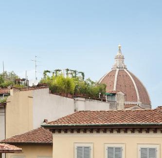 Santa Croce Apartamento | Anguillara in the Heart of Florence