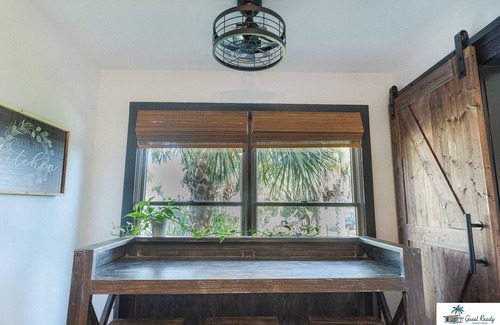 San Ildefonso Casa | Anime Escape with Private Jacuzzi & Themed Rooms