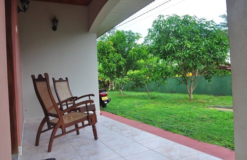 Patuwatha Casa | Anjana Villa es una moderna villa independiente de tres dormitorios.