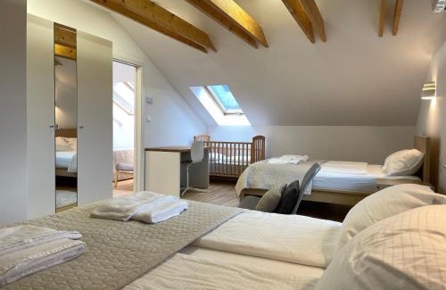Radovljica Apartamento | ANMARI Apartment & Rooms
