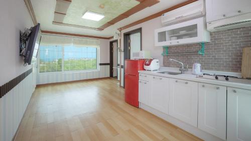 Nam Casa | Anmyeondo Bbalgang Pension