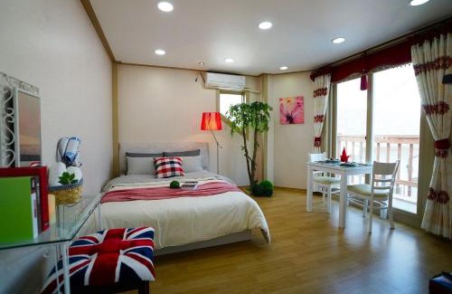 Taean Casa | anmyeondo neipkeulrobeo suyeongjangpensyeon