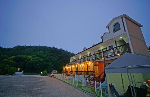 Taean Casa | Anmyeondo Taean Bada Jeongwon Pension