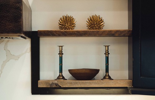 Williamsburg Casa | Ann Riley Farmhouse Yuba Vineyards