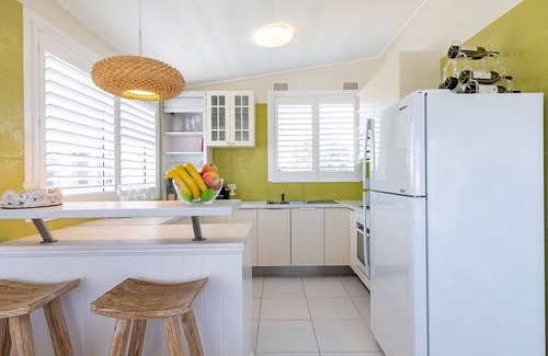 Anna Bay Casa | Anna Bay Beach Shack, 44 Ocean Avenue - fantastic 2 storey house with spectacular views