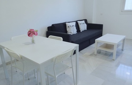 Cadiz Apartamento | ANNA HOME APARTAMENTO- Apartamento estilo abierto con materiales de 1ª calidad