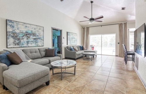 Silver Creek Casa | Anna-mari's Silver Creek Getaway 3 Bedroom Home by Redawning