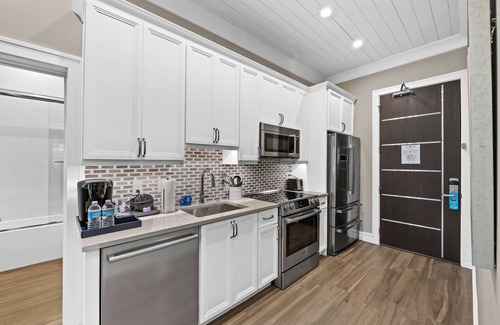 Holmes Beach Hotel | Anna Maria Beach Resort