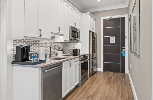 Holmes Beach Hotel | Anna Maria Beach Resort