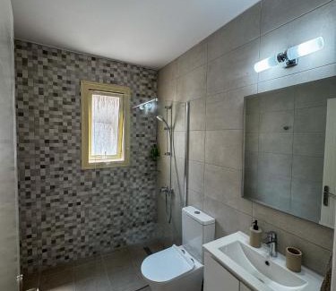 Paphos Apartamento | Anna's Place 2B, Paphos, Pool