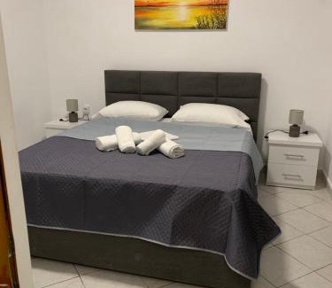 Borsh Apartamento | Annas home