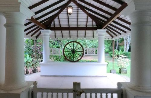 Kalagedihena Casa | Anncyl1857