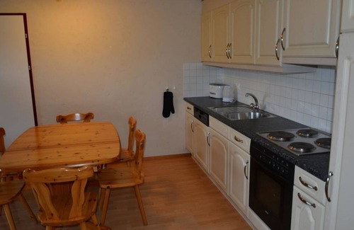 Schoenried Apartamento | Anne (1. Stock) by Interhome