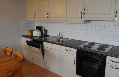 Schoenried Apartamento | Anne (2. Stock) by Interhome