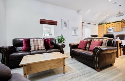 Amlwch Cabaña | ANNEXE AT TY MOEL ISAF, with a garden in Amlwch
