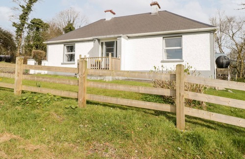 Jamestown Cabaña | Annie's Cottage, BALLINAMORE, CONDADO DE LEITRIM