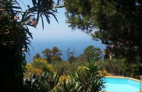 Monte Gallina Chalet De Esquí | Anoeta Casetta Eoliana Lipari,pool,sauna
