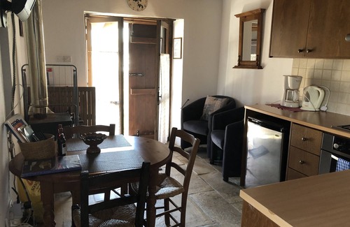 Episkopi Apartamento | Casa de vacaciones 'Androniki': apartamento de 1 habitaciones Anoi con conexión a internet wifi gratuita